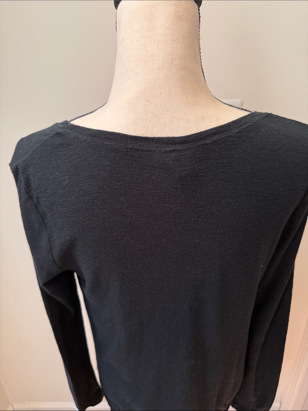 Cynthia Rowley Black Long-Sleeve Scoop Neck Top - Picture 7 of 11